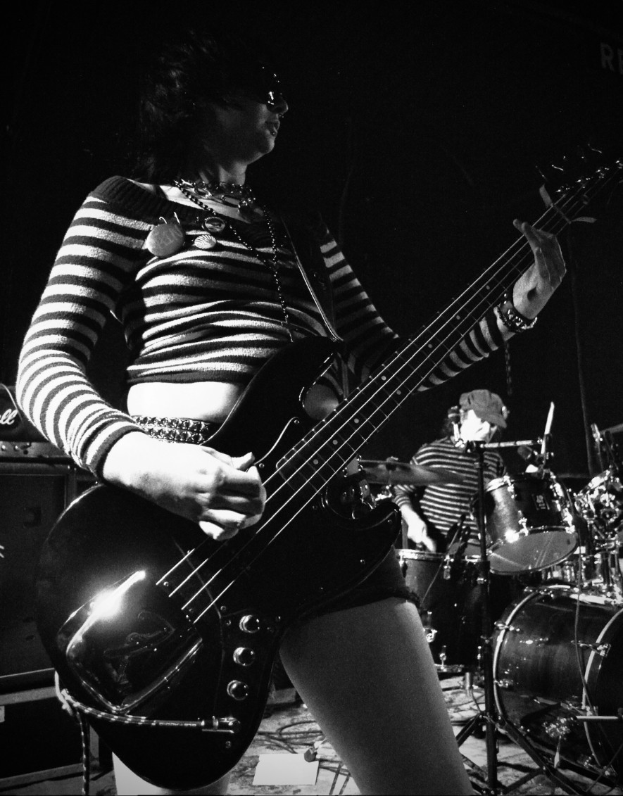 Can Crimson performing live